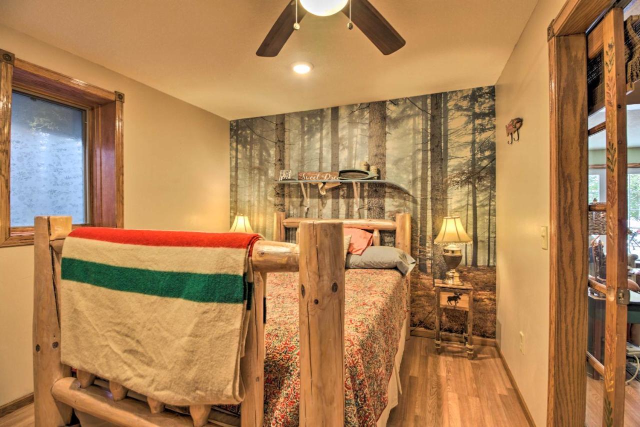 Lakefront Deer River Apt With Dock, Fire Pit And Patio Exterior photo