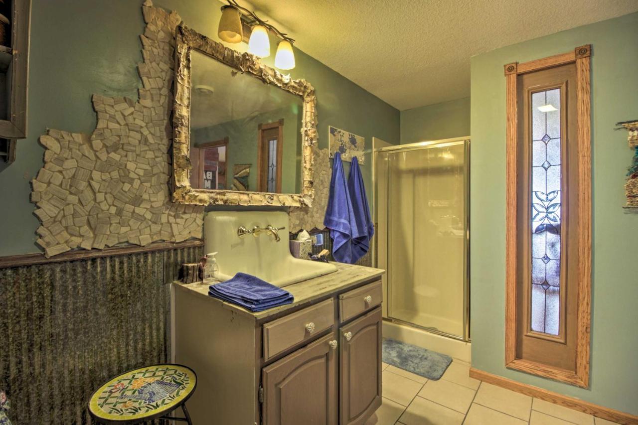 Lakefront Deer River Apt With Dock, Fire Pit And Patio Exterior photo